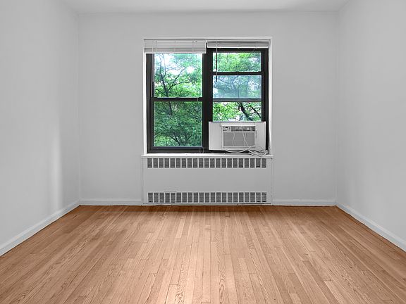 3rd image of 315 E 56th St APT 3G
