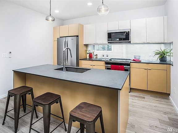 3rd image of 7536 43rd Ave S Unit A