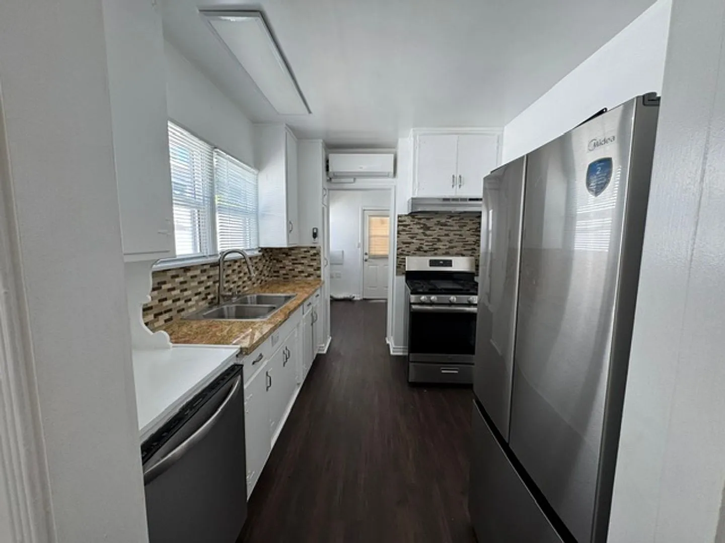 Remodeled Home In Footbridge Square! — Photo 4
