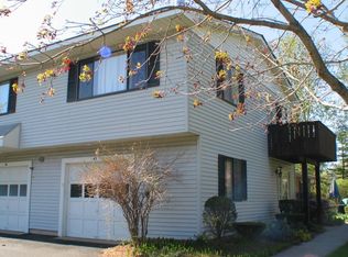 43 Fox Ridge Cres, Warwick, RI 02886