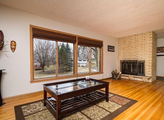 3rd image of 308 Timberland Dr