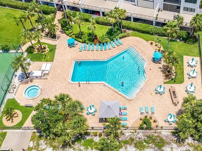1230 Gulf Blvd #1402 — Photo 41