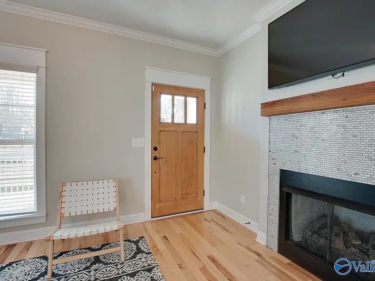 1405 Stevens Ave NE — Photo 5