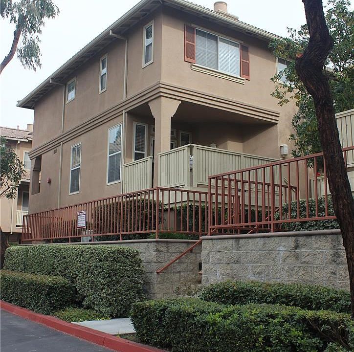 1st image of 537 W Summerfield Cir