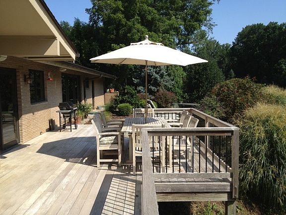 Beautiful Ipe Hardwood Deck