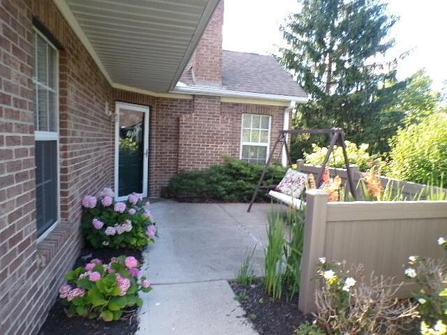 1st image of 762 Windward Ln #24