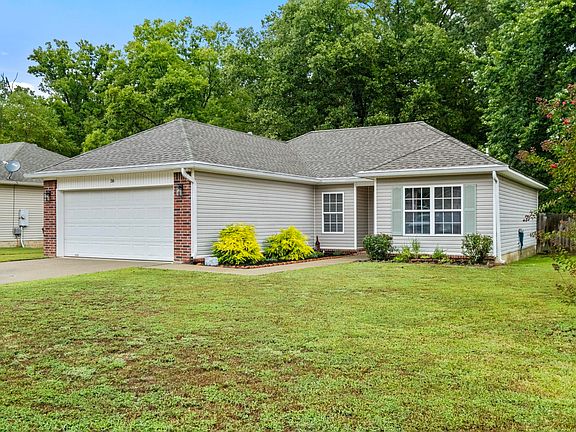 2nd image of 36 Weatherwood Dr