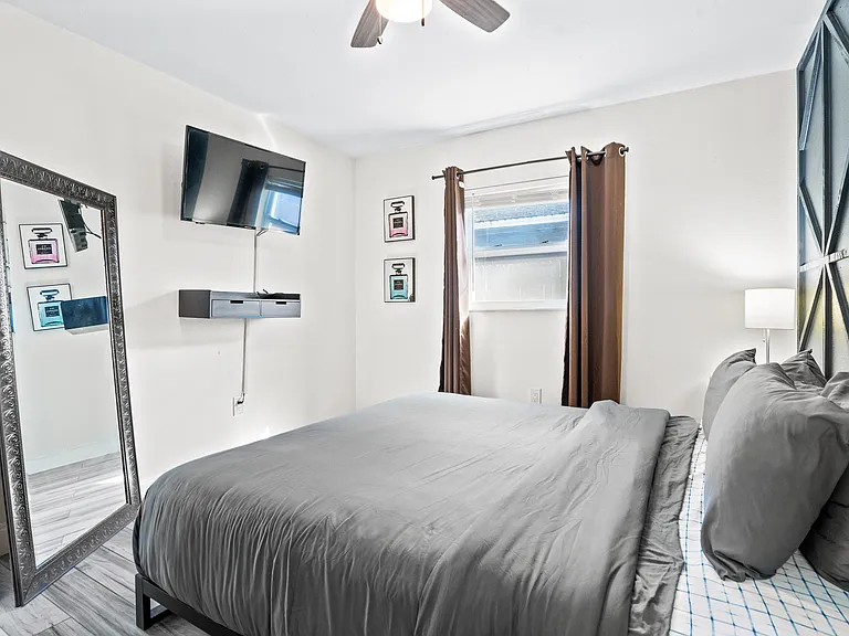 6244 S Martindale Ave — Photo 6