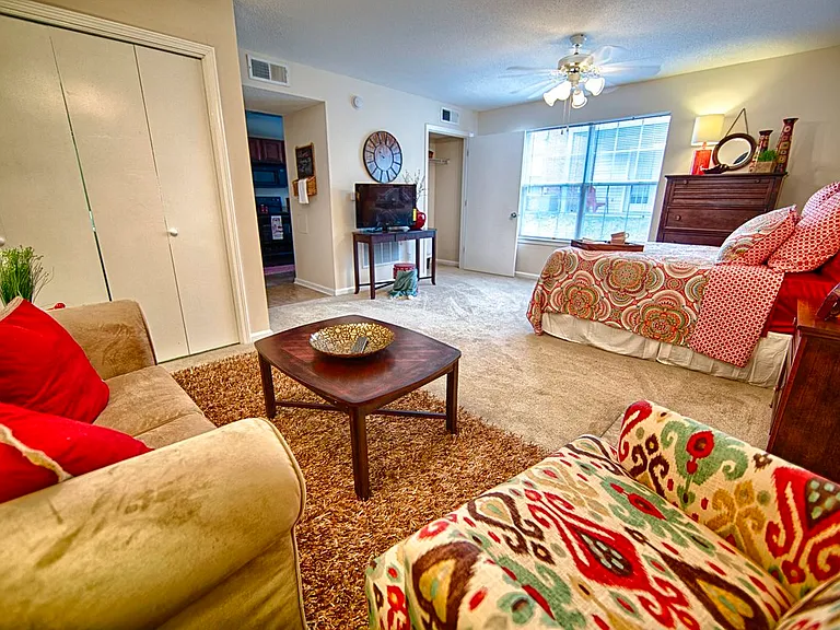 Cozy Studio Apartments Feature spacious bathrooms and closets