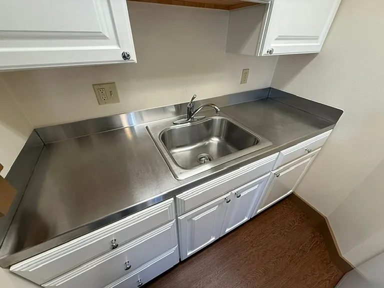 375 Park Ave #1 — Photo 11