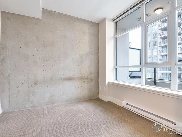 988 Richards St #706 — Photo 8