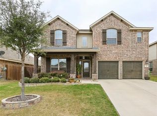 5925 Paddlefish Dr, Fort Worth, TX 76179