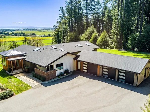 2175 N Bank Rd, McKinleyville, CA 95519