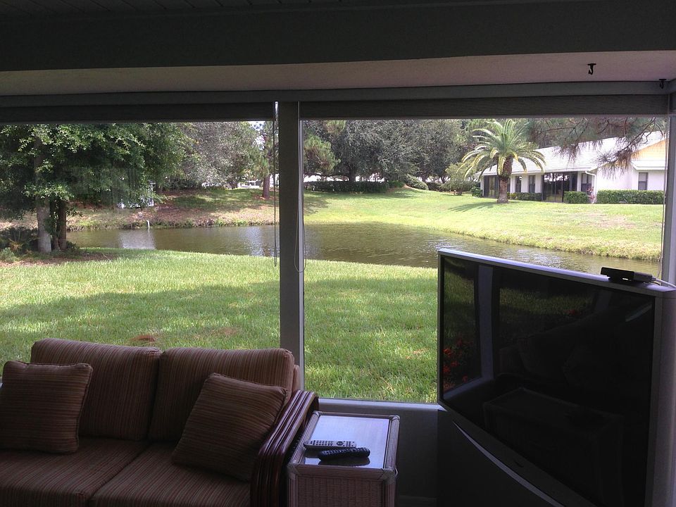 Large Florida room (34' X 12')