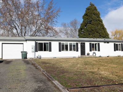 10500 W 5th St, Island City, OR, 97850