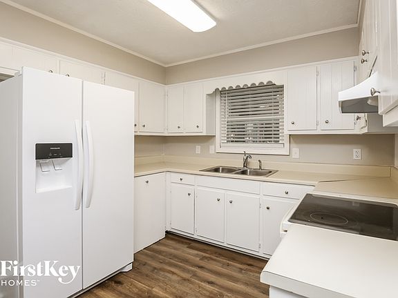 5th image of 6418 Danbury Ln