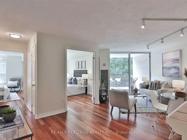 77 Maitland Pl #326 — Photo 6