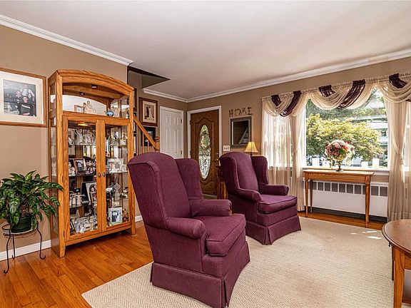 3rd image of 238 Cambon Ave