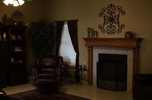 2nd image of 2414 Wind Hollow Dr
