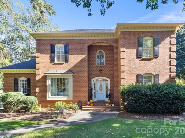 3601 Castellaine Dr, Charlotte, NC 28226