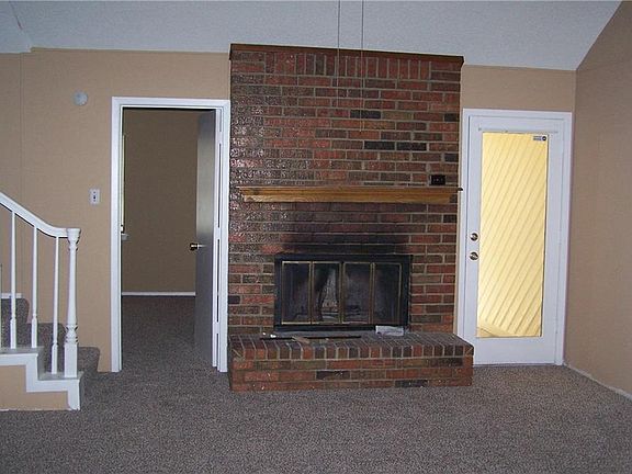 2nd image of 4021 Garden Park Dr