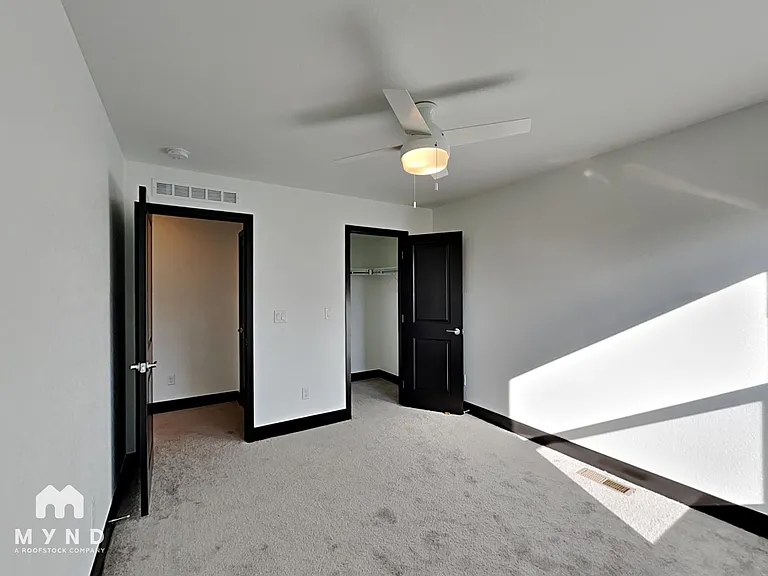 5894 Perth St — Photo 27