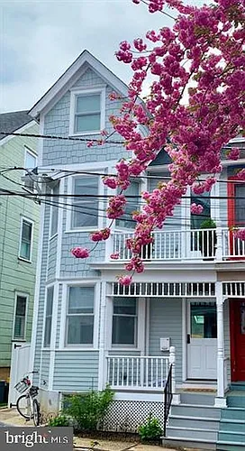 28 Bank St Photo 1