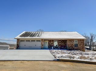 850 Brooklyn Springs Ct, Sevierville, TN 37862