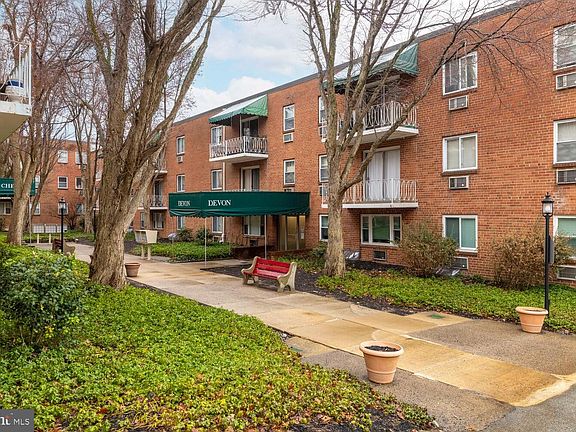 3rd image of 1600 Church Rd APT D205