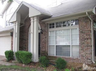 954 Freshwood Ct, Arlington, TX 76017