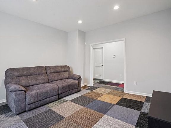 3rd image of 2635 Colfax Ave N #1