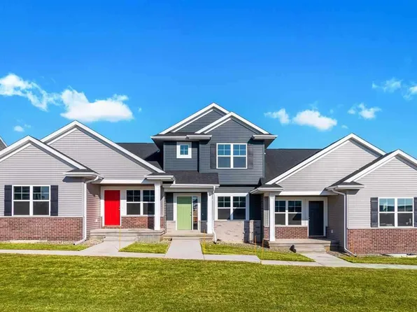 107 Sycamore Dr, West Branch, IA 52358