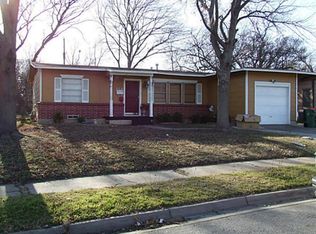 404 Hillcrest Dr, Arlington, TX 76010