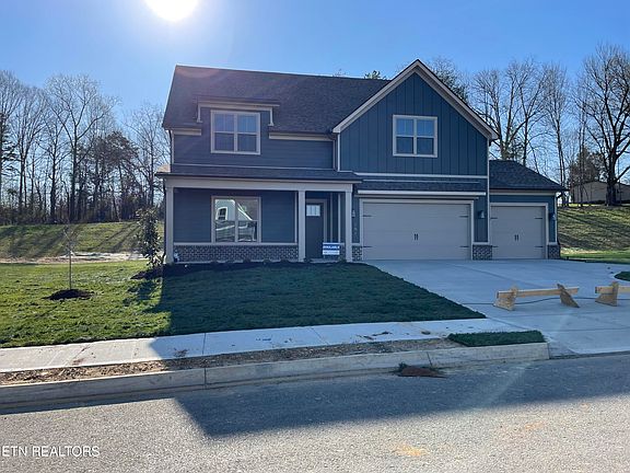 2nd image of 191 Clover Cir