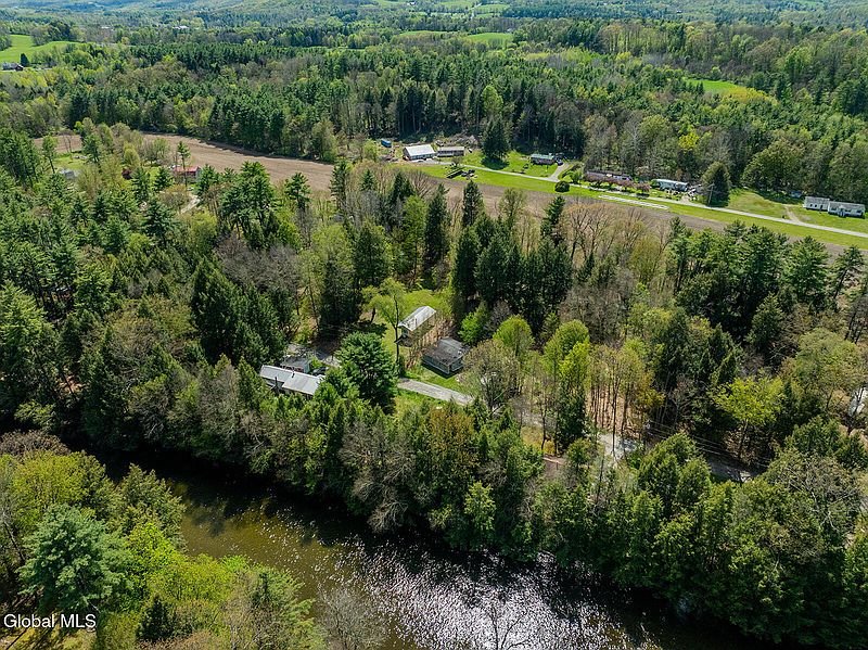 5th image of 42 Battenkill Evergreens