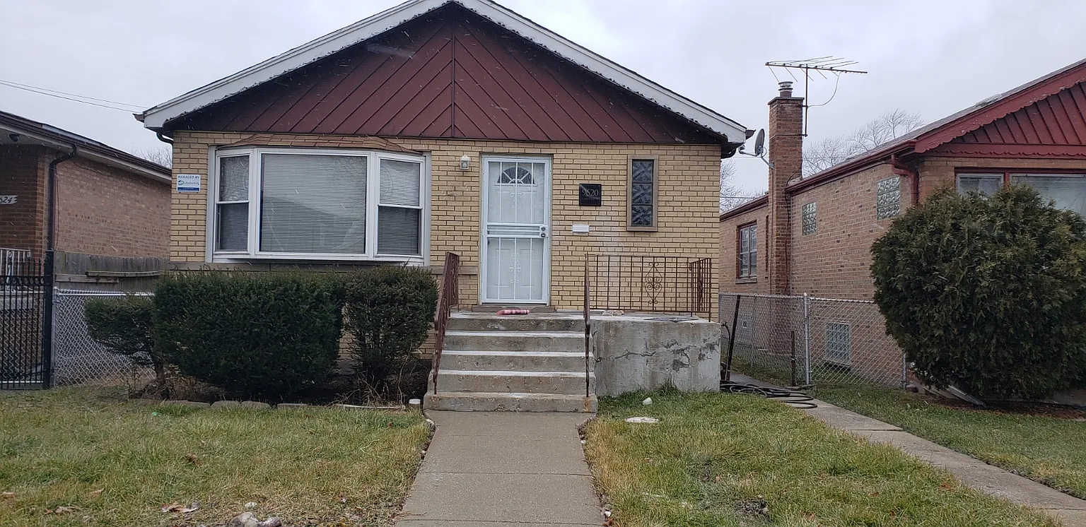 9620 S Wallace St photo 1