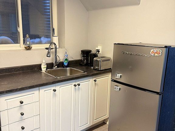 4th image of 3250 Apricot St #Basement