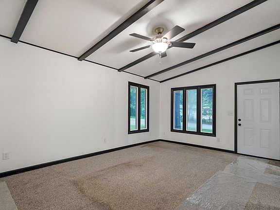 4th image of 659 Knox Avenue