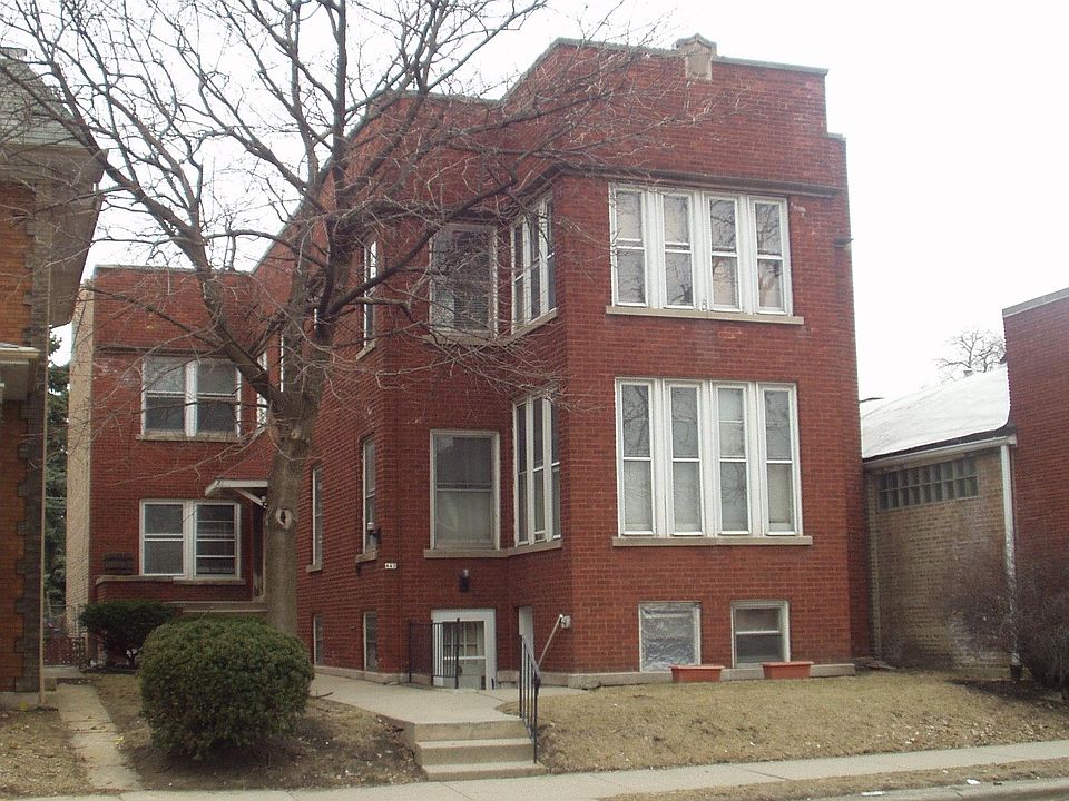1st image of 443 Des Plaines Ave #Garden