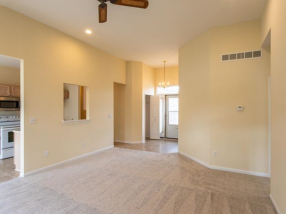 4th image of 2229 Hunter Ln