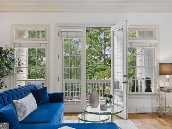 997 Pearl Point, Sandy Springs, GA 30328