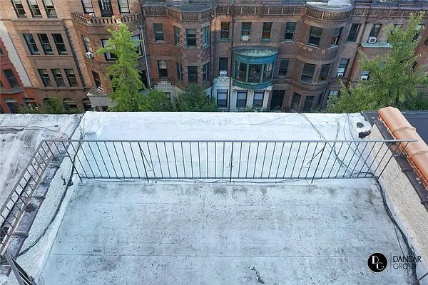 Rented by JK Dansar Corp | media 8