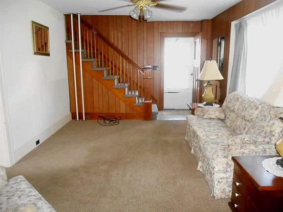 2nd image of 63 Bishop Ave