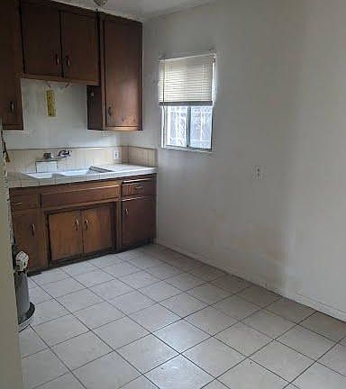 4th image of 4350 2nd Ave