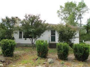 1389 W Willis Rd, Saline, MI 48176