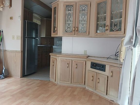 3rd image of 1720 NW 38th Ave #5