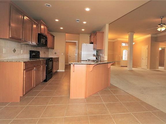 4th image of 1603 Crestwood Hills Ln
