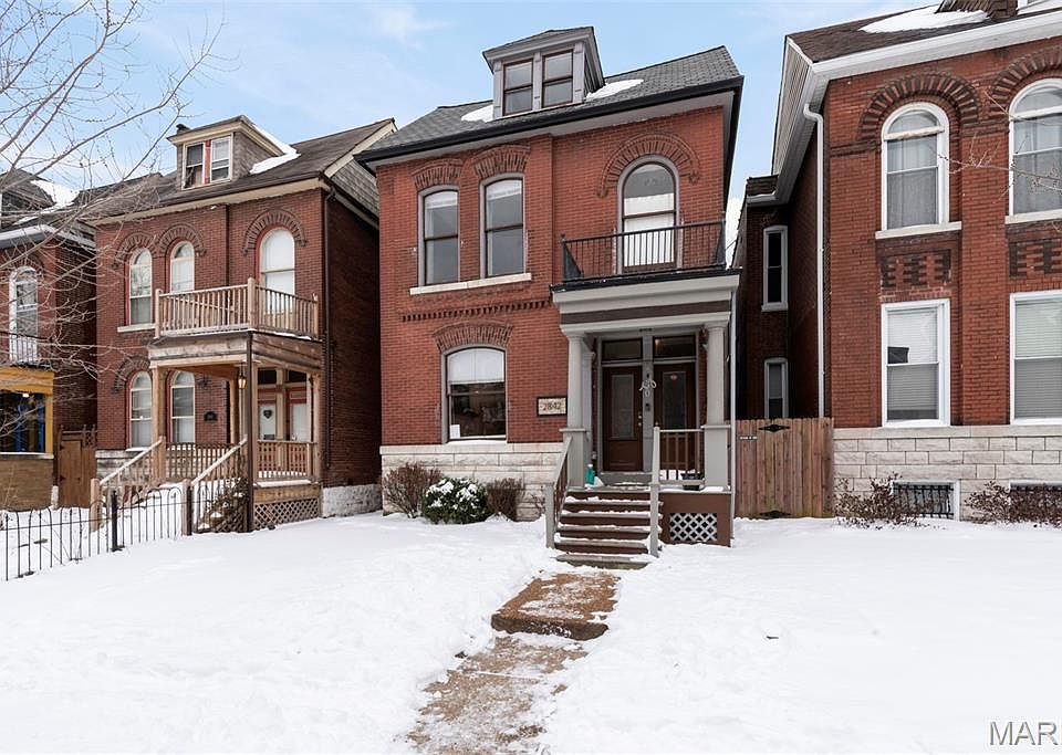 2842 Victor St, Saint Louis, MO 63104 | Zillow