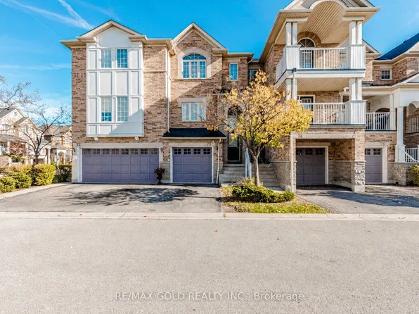 601 Shoreline Dr #73, Mississauga, ON L5B 4K2