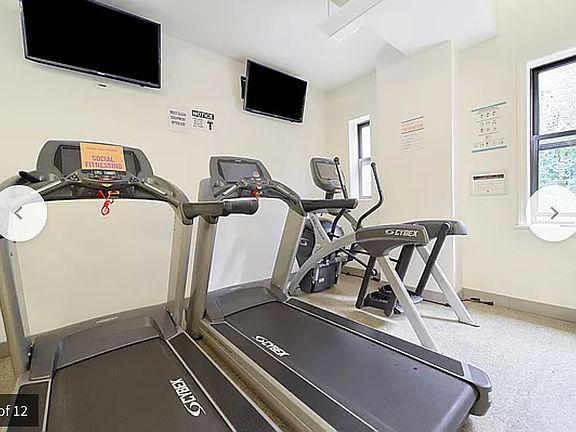 4th image of 850 Amsterdam Ave APT 4A